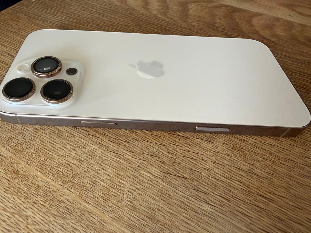 iPhone 16 Pro MAX 256GB SIMフリー 香港 ジャンク品 - メルカリ