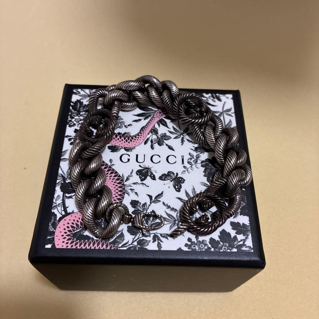 グッチ　インターロッキング　ツイスト　ブレスレット　925 GUCCI（ブレスレット）のフリマアイテム一覧