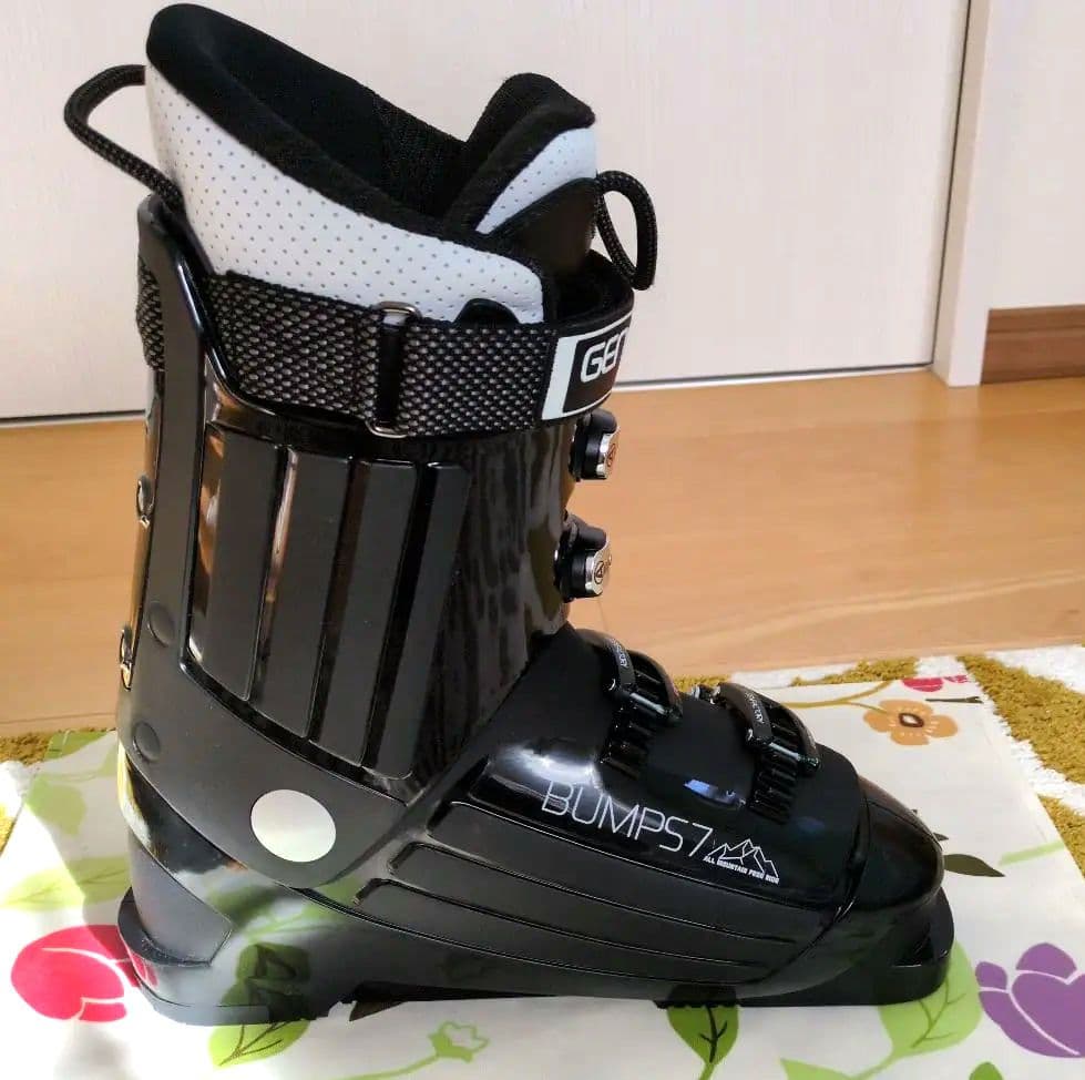 GEN BUMPS7 スキーブーツ　26.0cm