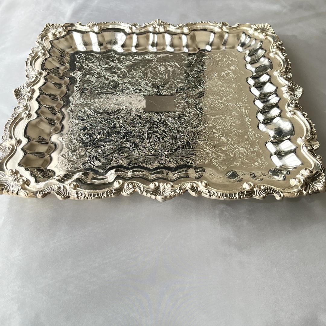 Wallace】 チッペンデールのギャラリートレー スクエア 42cm