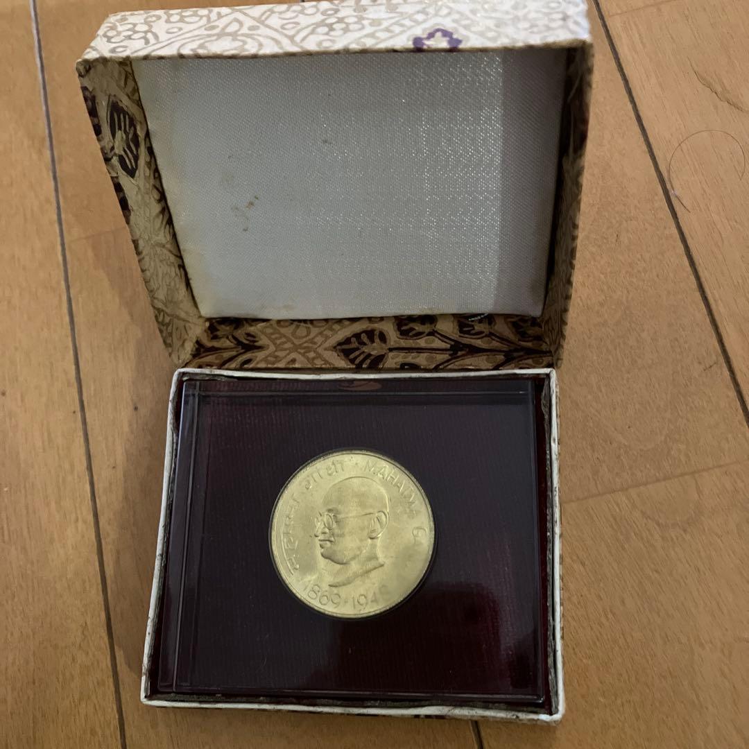 インド10ルピー銀貨　ガンジー　クリスタルペーパーウエイト