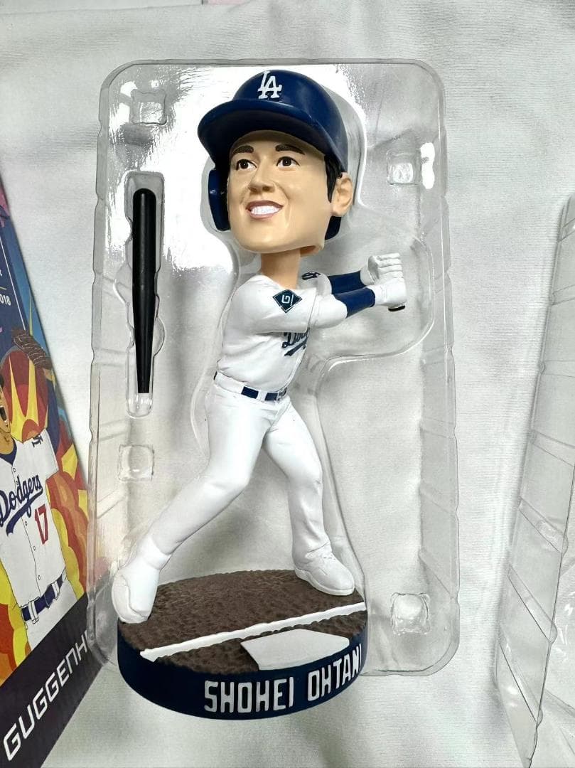 赤 フード付き 野球ジャケット 大谷モデル