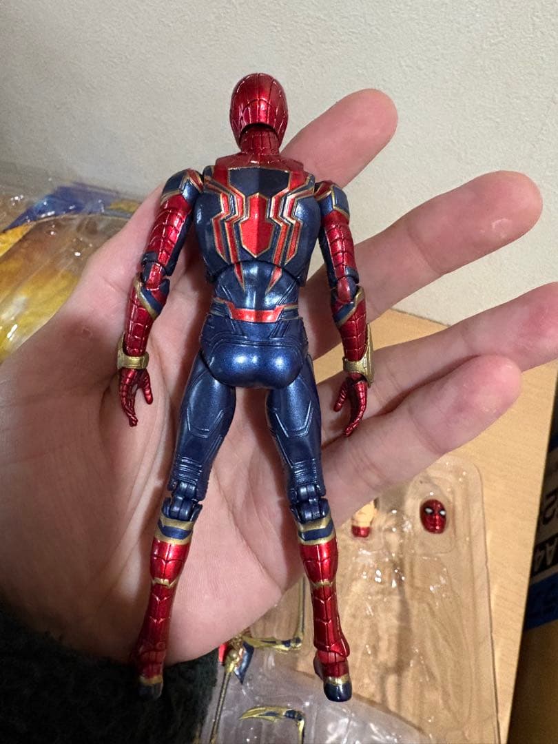 MAFEX アベンジャーズ インフィニティ・ウォー アイアン・スパイダー