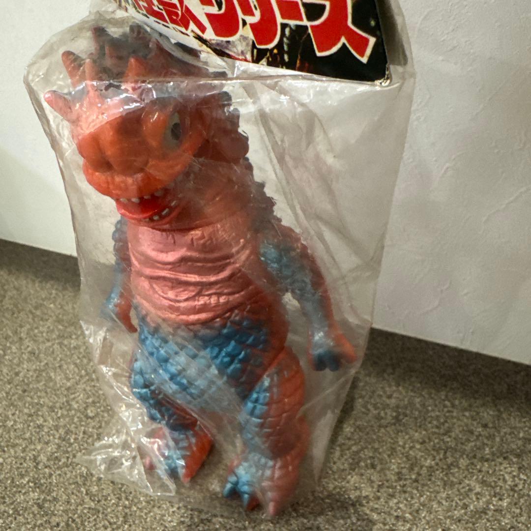 ブルマァク　怪獣シリーズ　未開封　ソフビ　復刻版　ベムラー　バンダイ　おもちゃ