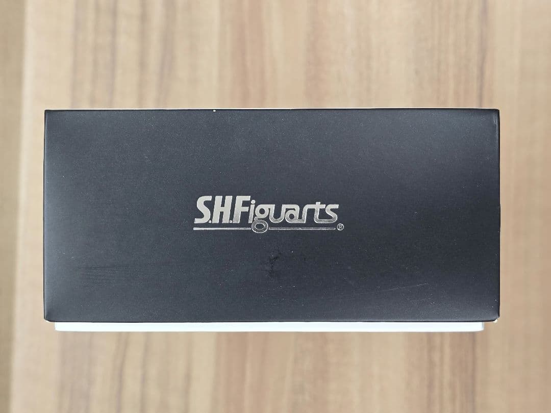 S.H.Figuarts（真骨彫製法） 仮面ライダークウガアルティメットフォーム