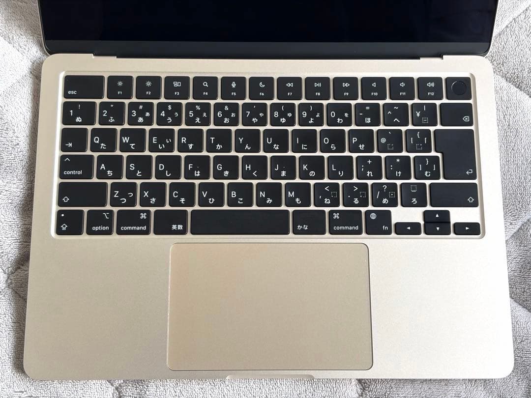 【極美品】MacBook Air M3 2024/13/256GB スターライト
