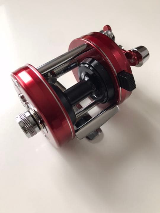 Abu アンバサダー 2500C RED 新品未使用品 - メルカリ