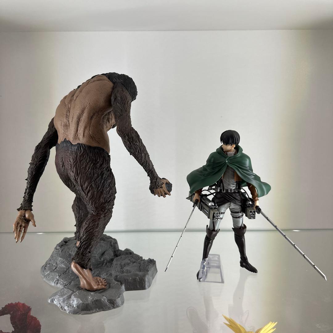 一番くじ 進撃の巨人 獣の巨人 リヴァイ セット - メルカリ