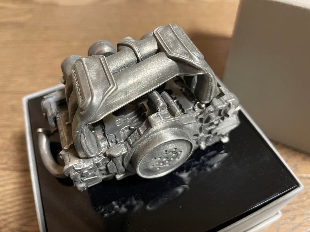 ポルシェ純正　エンジン　ディスプレイ　フラット6