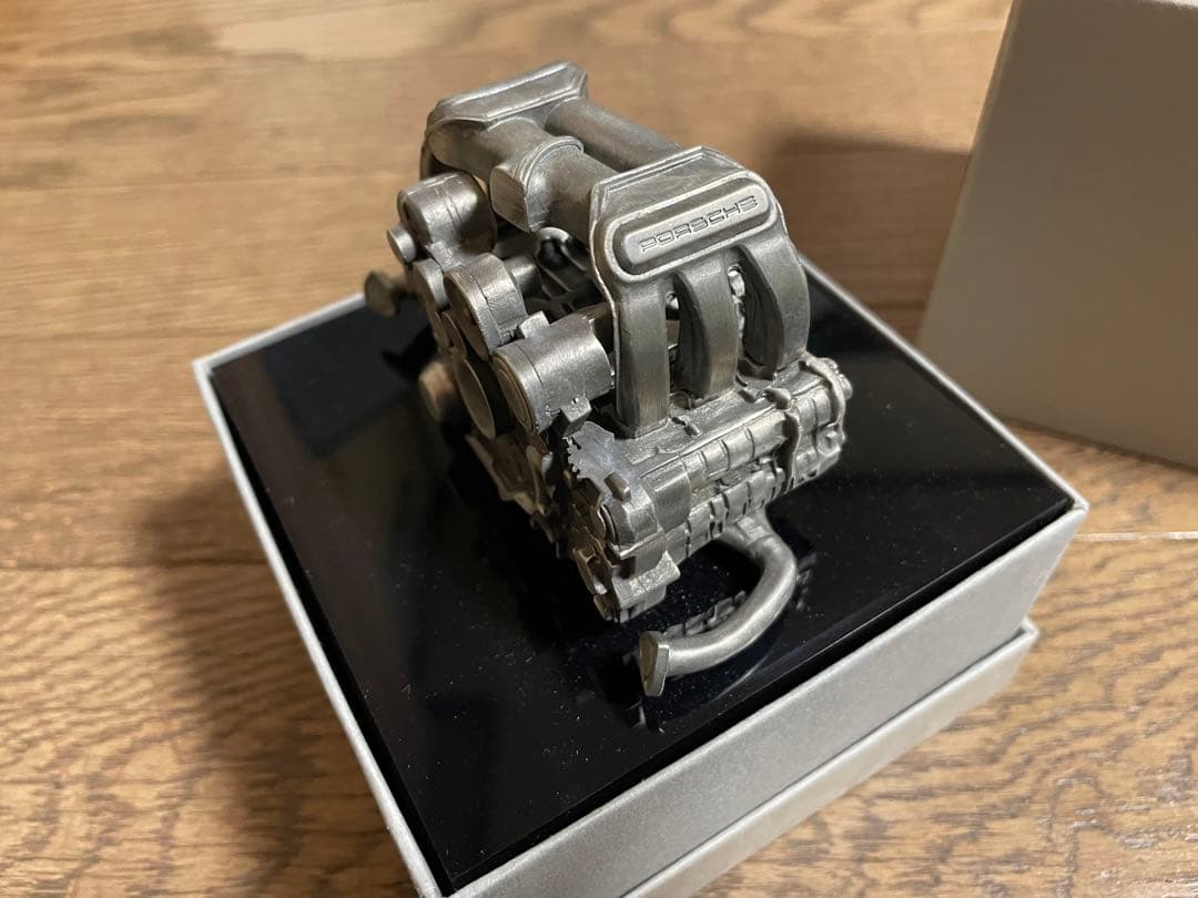 ポルシェ純正　エンジン　ディスプレイ　フラット6