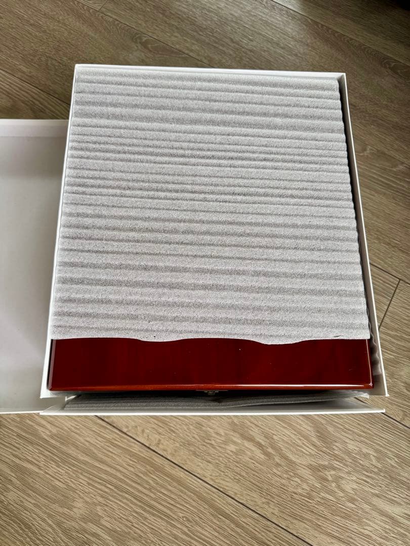 フレデリック・コンスタント × オースティン・ヒーレー モデルカー