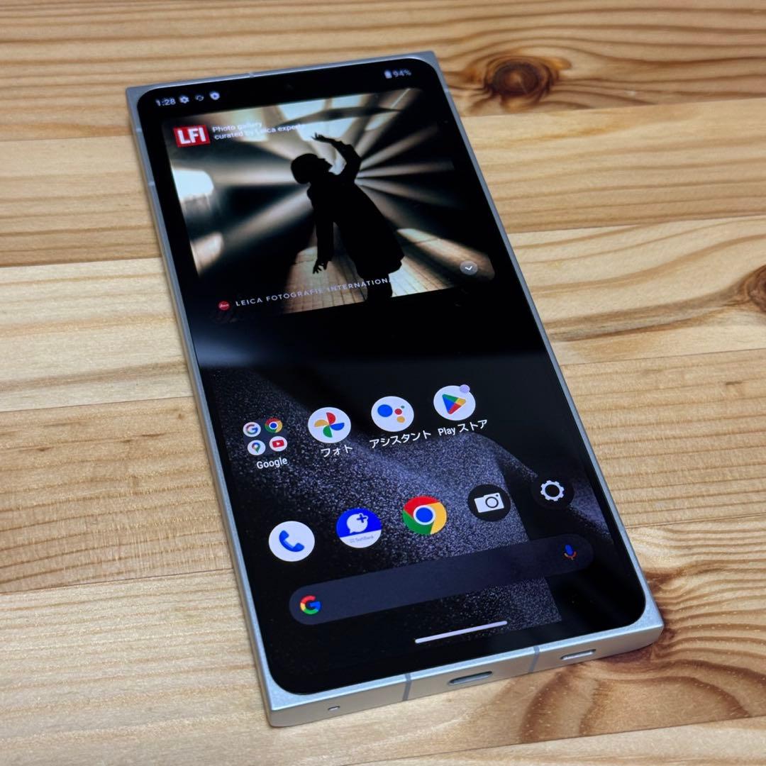 Leitz Phone 2 LP-02 512GB 本体 ライツ02392 Leitz Phone2を導入。カメラ機能はライカ感ありで大満足。スマホとして