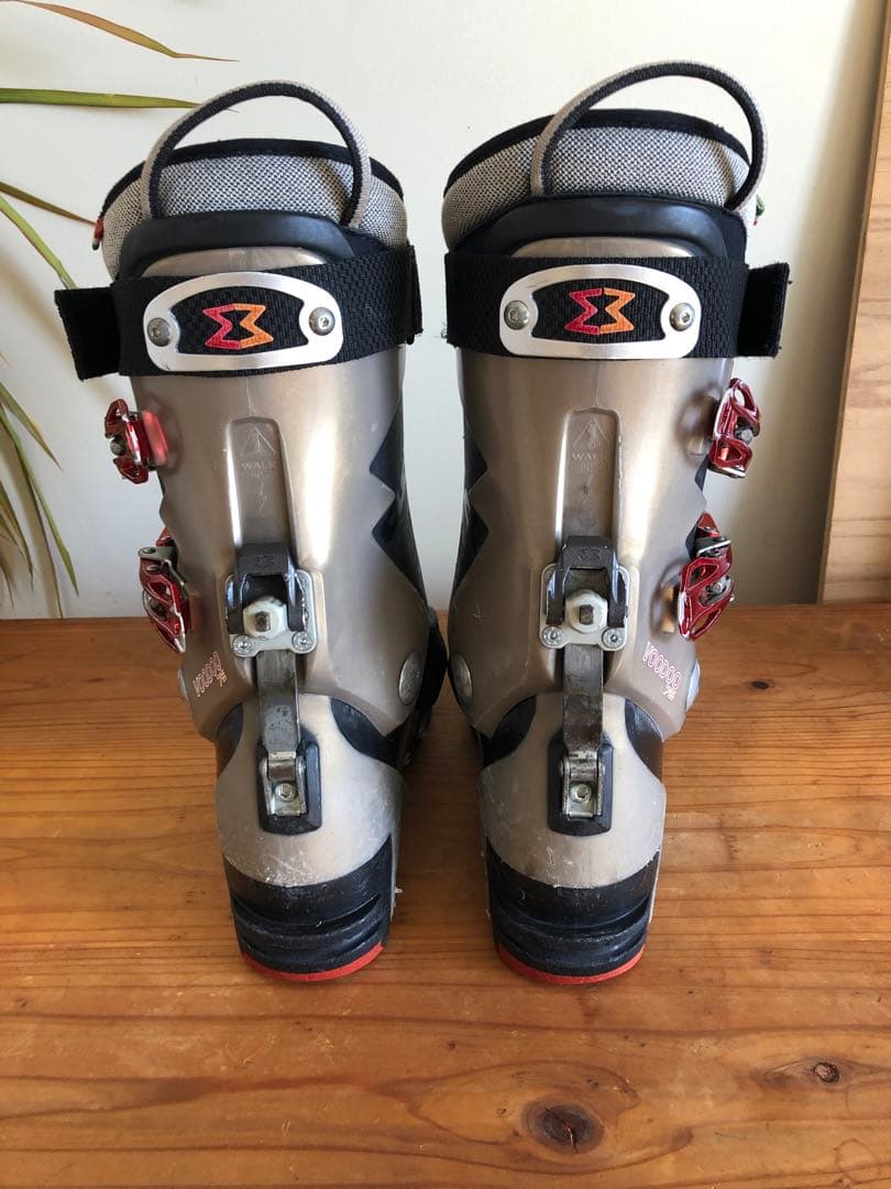 ガルモント ブードゥー テレマークブーツ 25.5センチ 75mm規格 - メルカリ