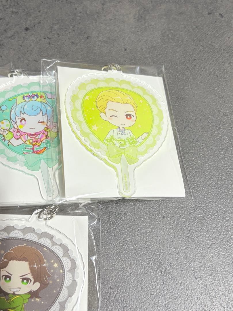 アイカツスターズ　プラネット　グラフアート　アクリルキーホルダー　まとめ売り