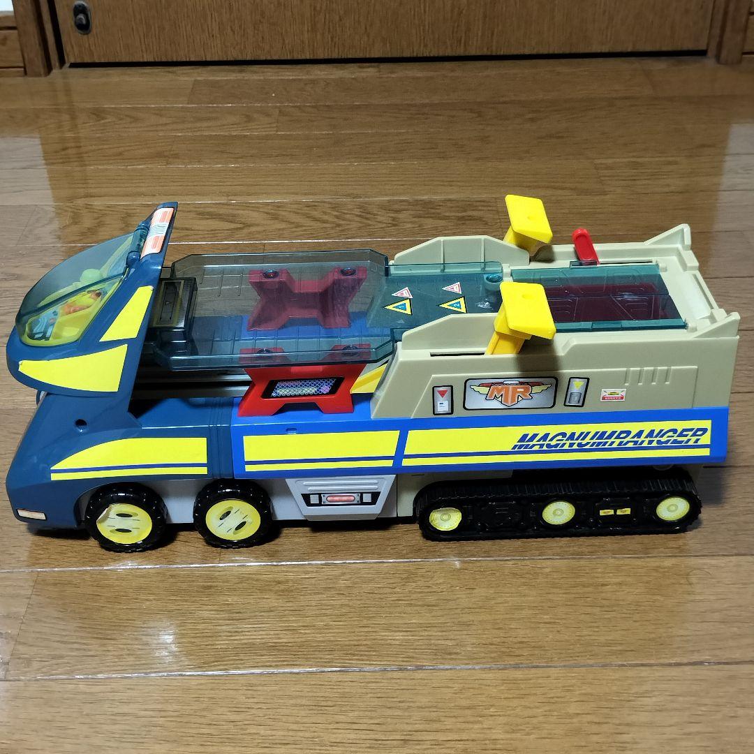 トミカ マグナムレンジャー レスキュー3台付き 廃盤 - メルカリ