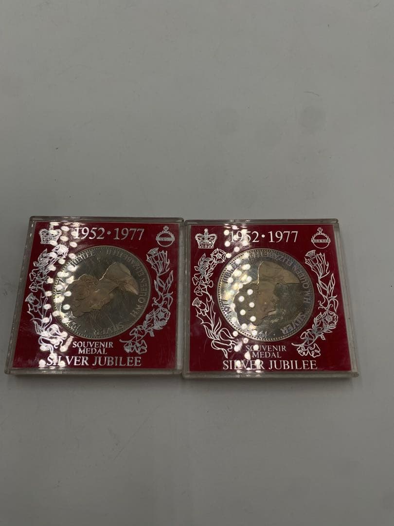 エリザベス女王即位25周年記念 シルバー・ジュビリー 記念メダル