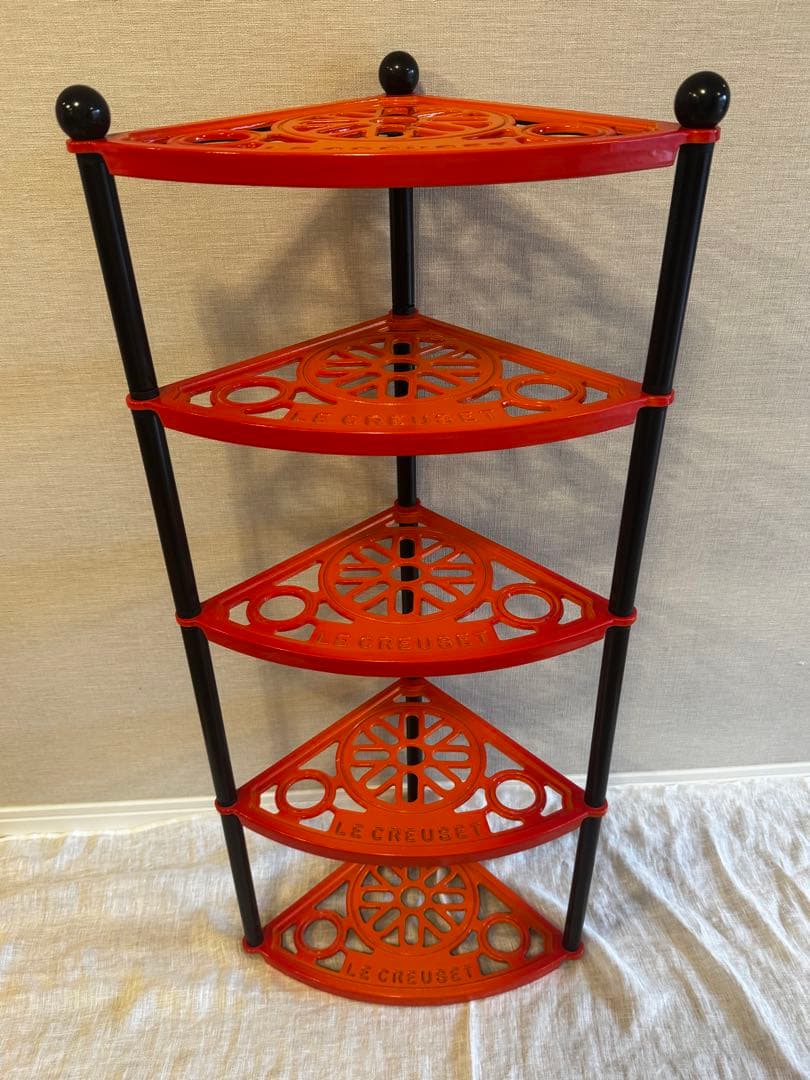 【 Le Creuset ル・クルーゼ 】 ポットスタンド 5段 オレンジ Le Creuset ル・クルーゼ 】 ポットスタンド 5段 オレンジ - メルカリ