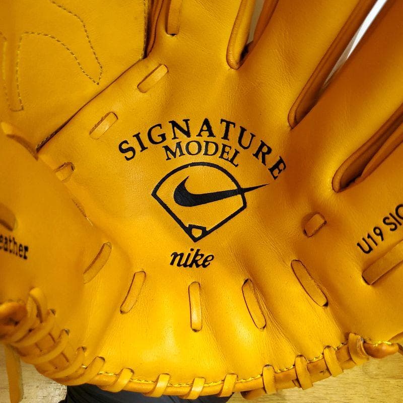 NIKE 上原浩治モデル シルエットデザイン ナイキ 投手用 軟式グローブ