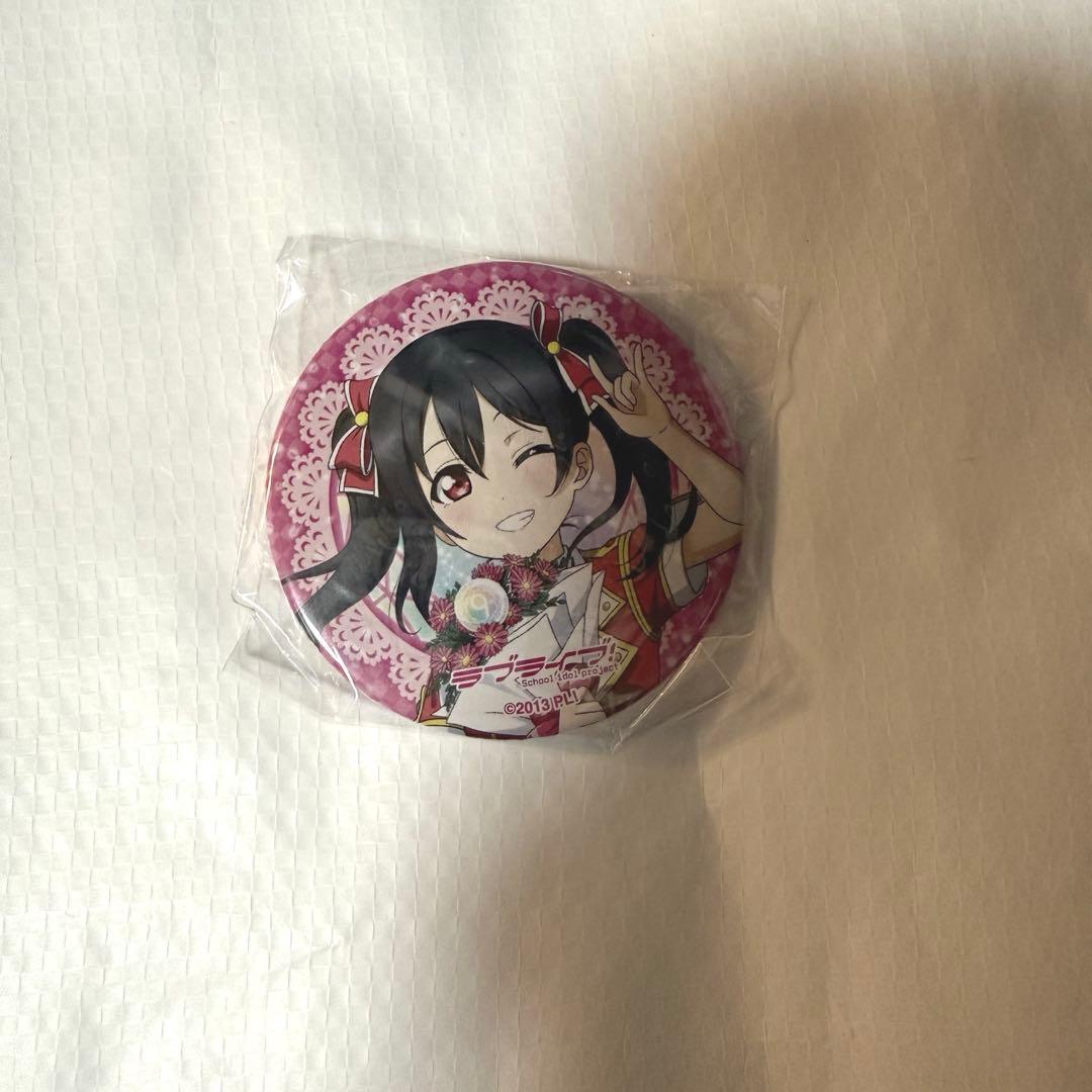 ラブライブ μ's矢澤にこ フェス 缶バッジ - メルカリ