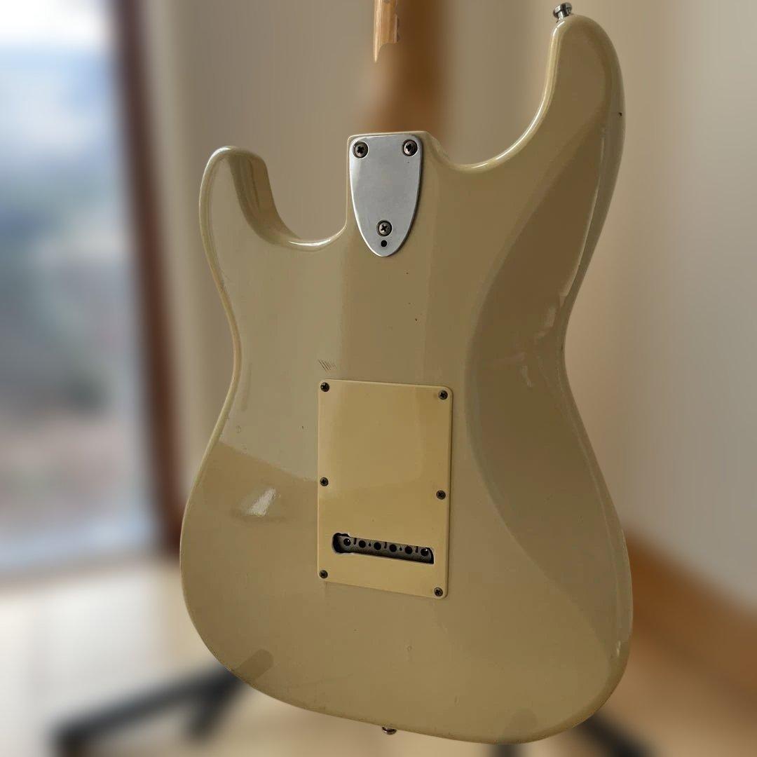 Tokai Stratocaster スキャロップ指板　SILVER STAR