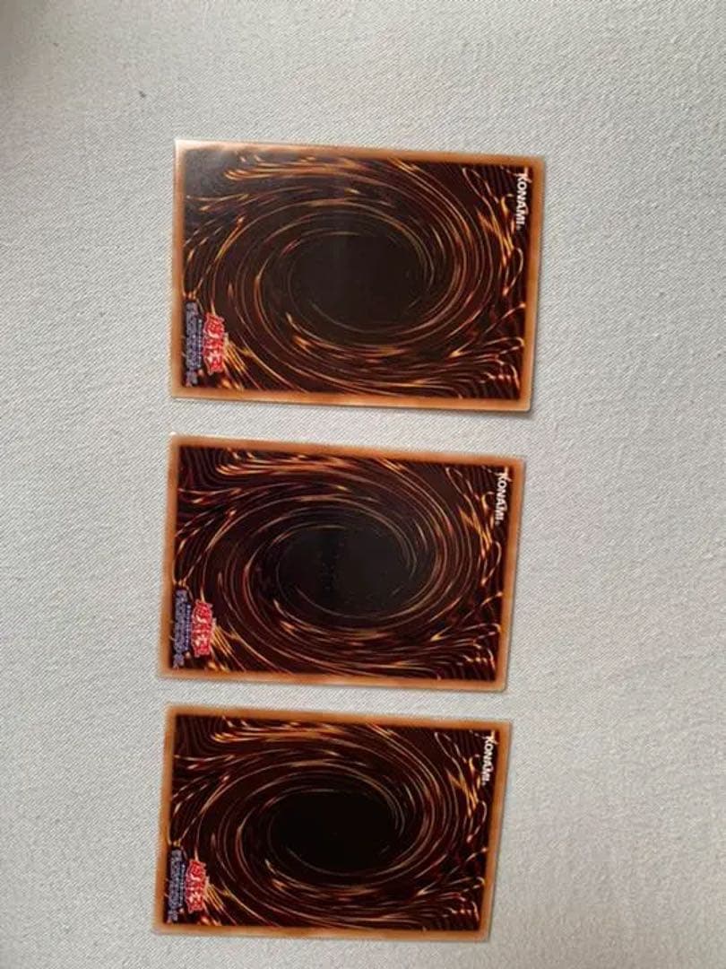 遊戯王  オシリス ラー オベリスク ゴルシク 极美品　3幻神3枚セット