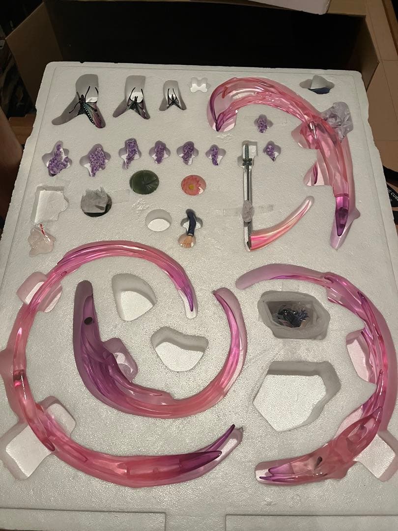 鬼滅の刃 Magic Cube -STUDIO 1/6胡蝶しのぶ ガレージキット