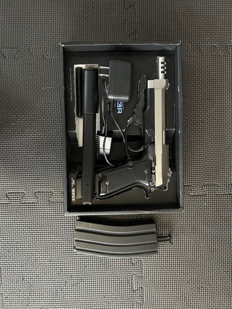 エアガン　東京マルイ　M93R