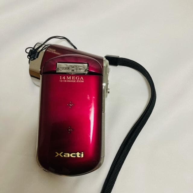 SANYO Xacti DMX-CG110 デジタルムービーカメラ レッド Amazon.co.jp: SANYO デジタルムービーカメラ Xacti CG110 レッド DMX