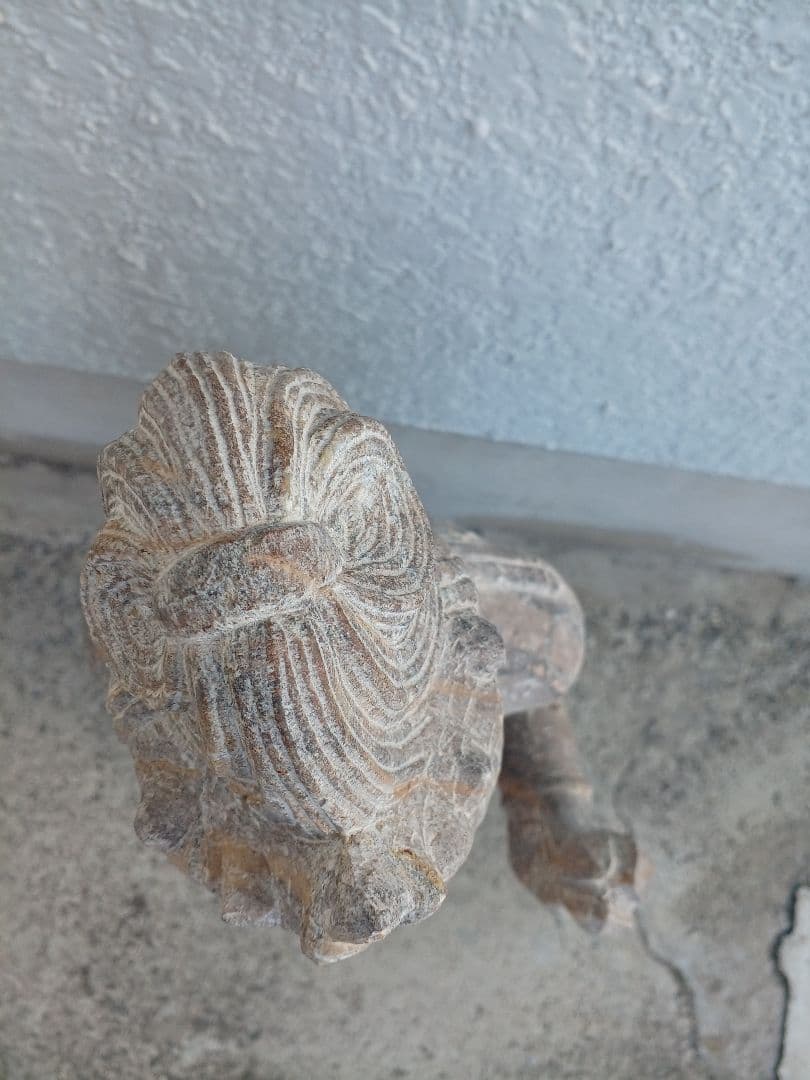 ロ*ン様 石仏 高さ約78cm 重さ約30キロ超 - メルカリ