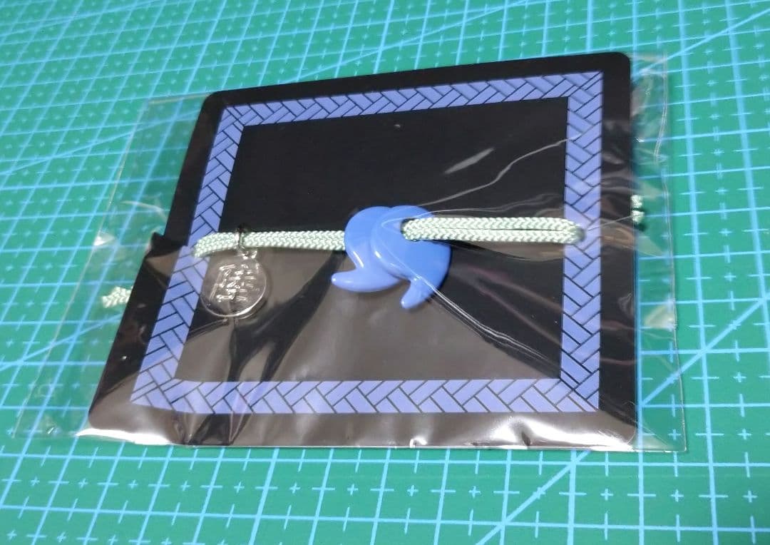 新品未使用品】鬼滅の刃無限城編 獪岳の勾玉ブレスレット - メルカリ