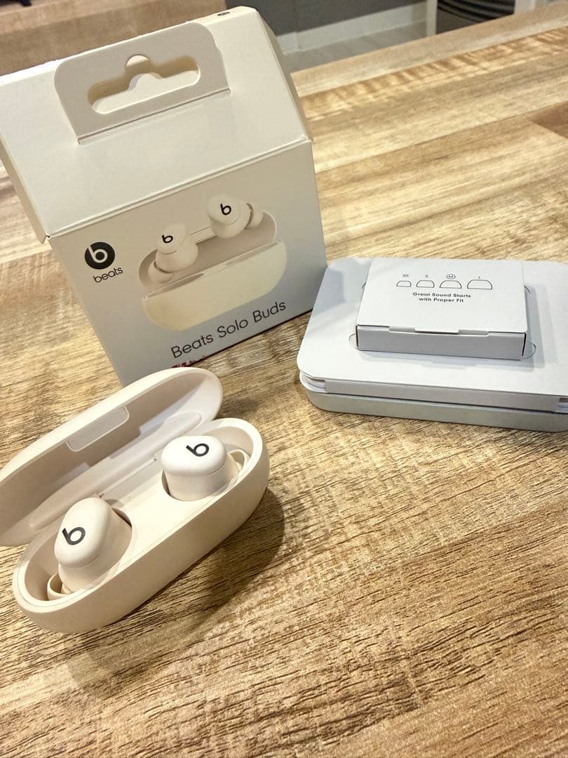 【新品未使用】Beats Solo Buds ワイヤレスイヤホン Beats Solo Buds ワイヤレスイヤホン Bluetooth5.3 小型 軽量 18時間