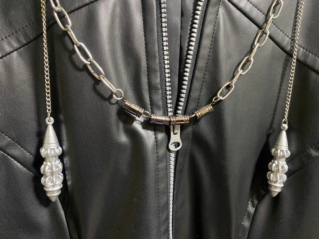 XIII機関 コート