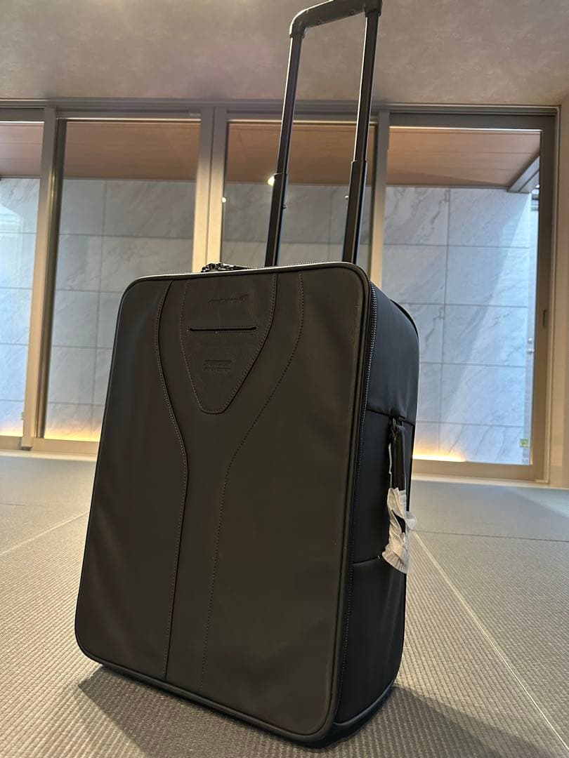 \"K-ta\"McLaren 720s キャリーケース　トラベルバッグ スーツケース TRADDY すぅーと転がるキャスター付きキャリー 52L