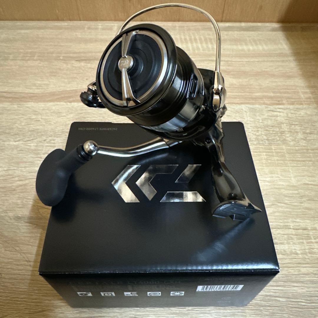 美品】DAIWA / ダイワ 24セルテート LT4000-CXH - メルカリ