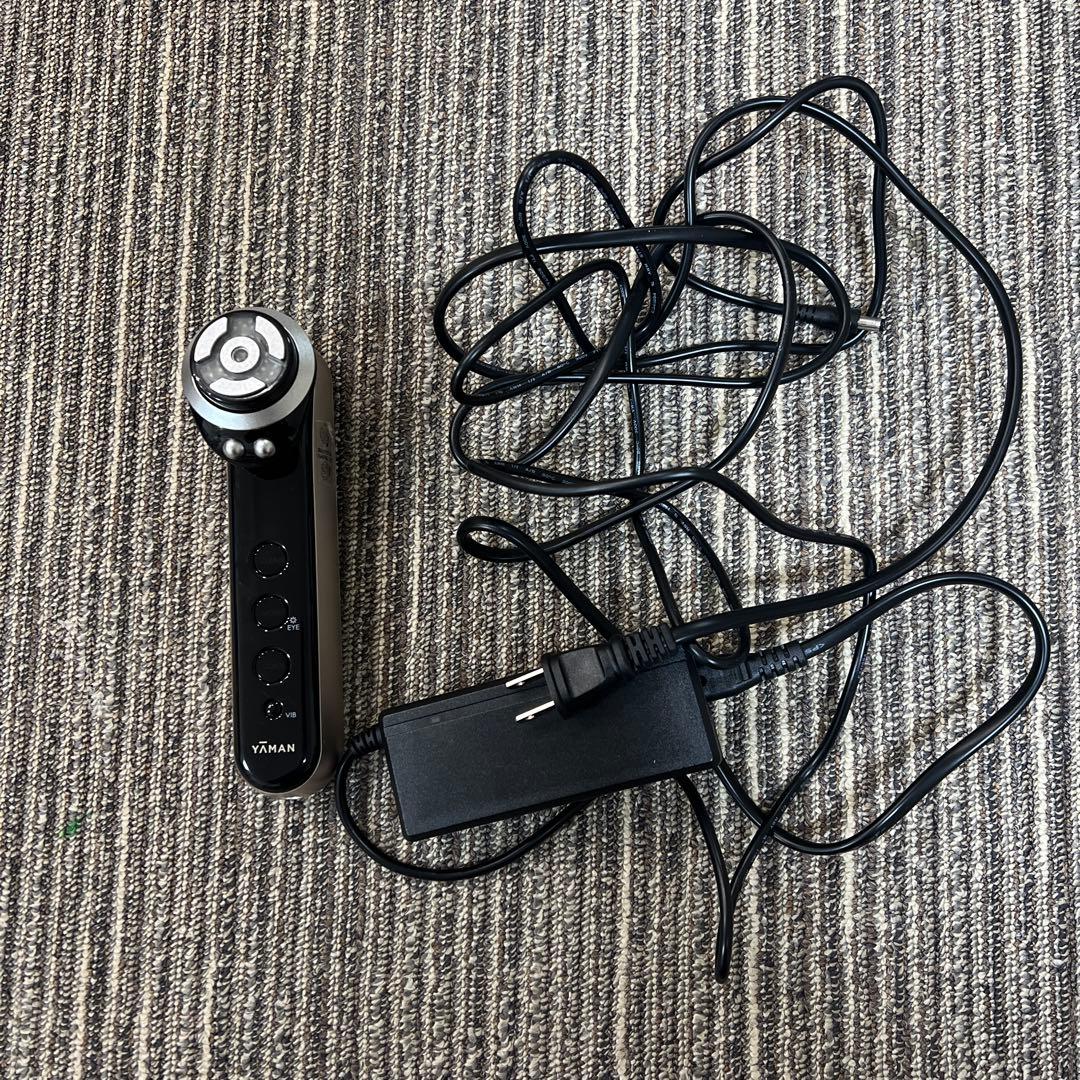 YA-MANフォトプラスプレスステージss 美顔器 充電器付き ヤーマンの「フォトプラス プレステージSS」を1週間使ってレビュー