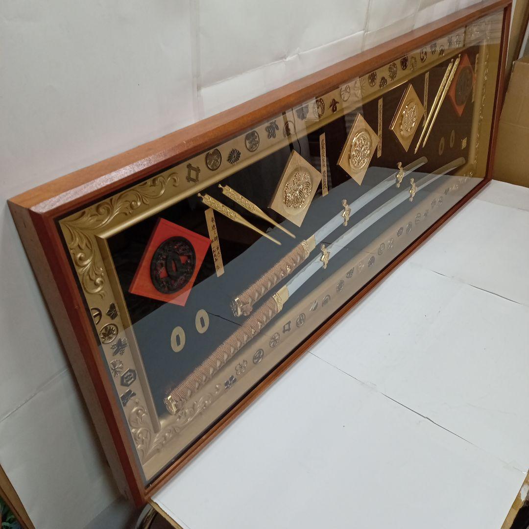 武家三大家家紋付き 徳川 織田 豊臣 名刀額飾り、模造刀、鍔、刀