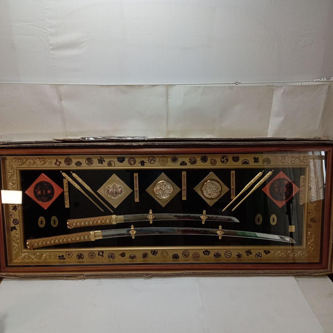 武家三大家家紋付き 徳川 織田 豊臣 名刀額飾り、模造刀、鍔、刀
