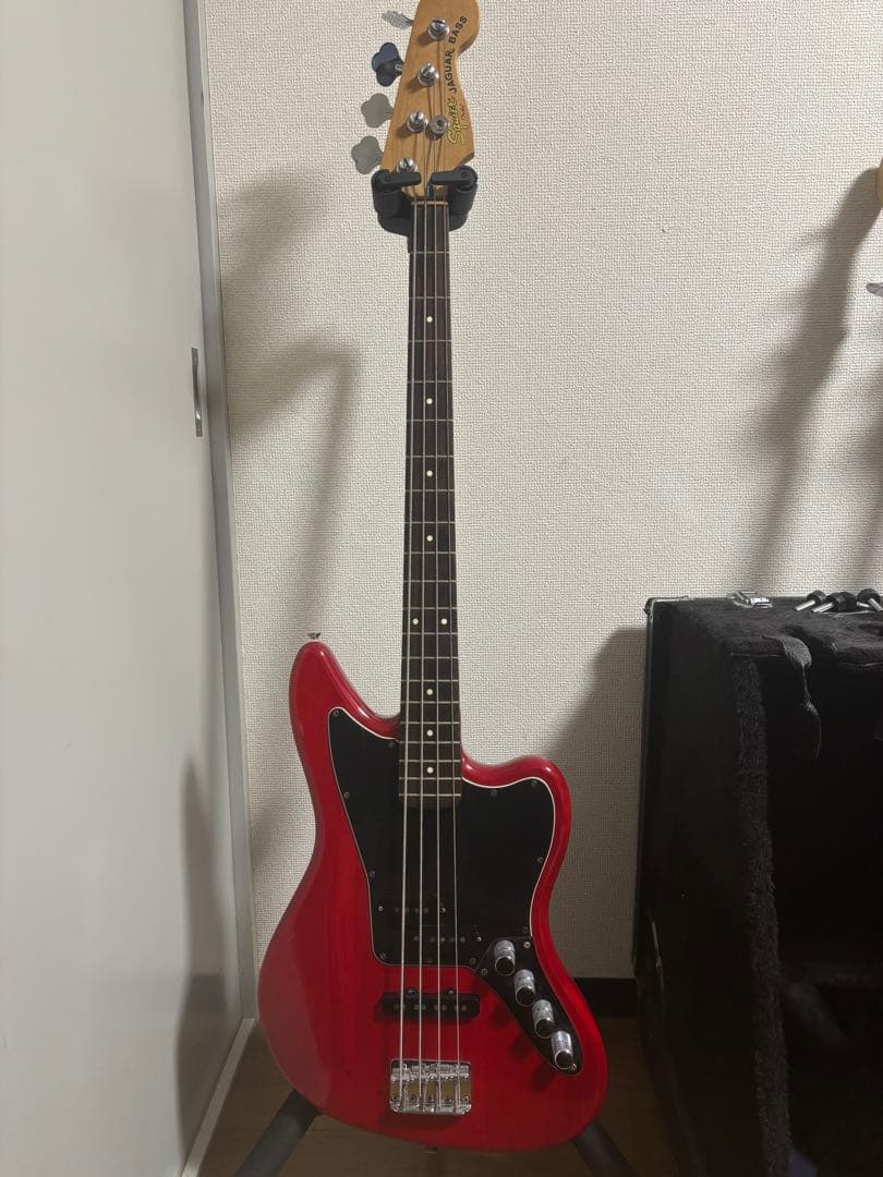 ベース squier Vintage Modified jaguar bass 430661000002422-00-600x600.jpg