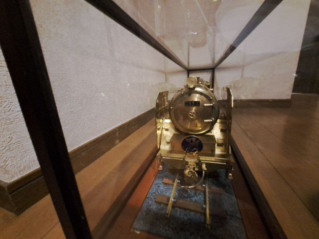 大幅値下げ 大型模型 ディアゴスティーニ C62つばめ 蒸気機関車模型 真鍮