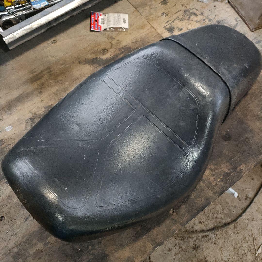 マグナ250 後期純正シート 希少！ - メルカリ