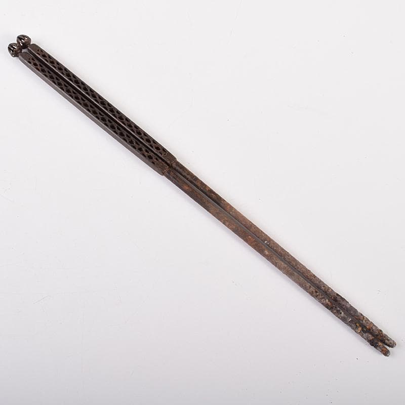 茶道具 一辰造 鉄時代 角透七宝象嵌入 飾火箸 共箱 V R7701 - メルカリ