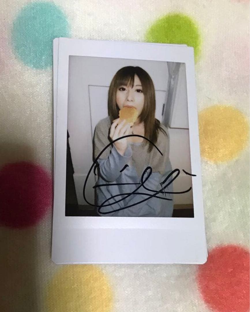 セクシー女優20成瀬心 美直筆サイン入り2枚『お値下げ可能です』50