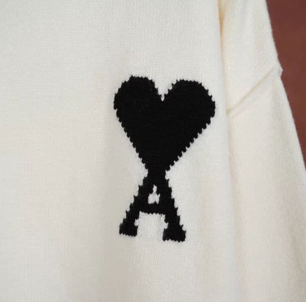 AMI PARIS ハート刺繍 セーター 男女兼用 m22 - メルカリ