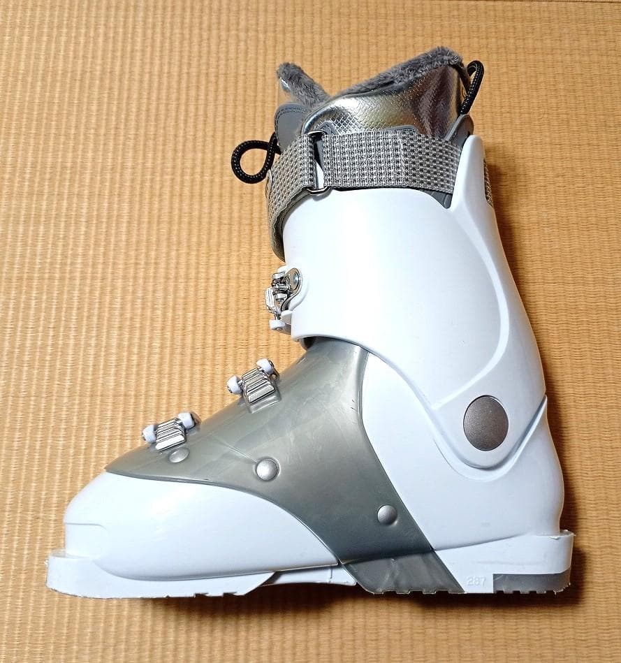 24.0〜24.5cm スキーブーツ GENFACTORY CARVE-5