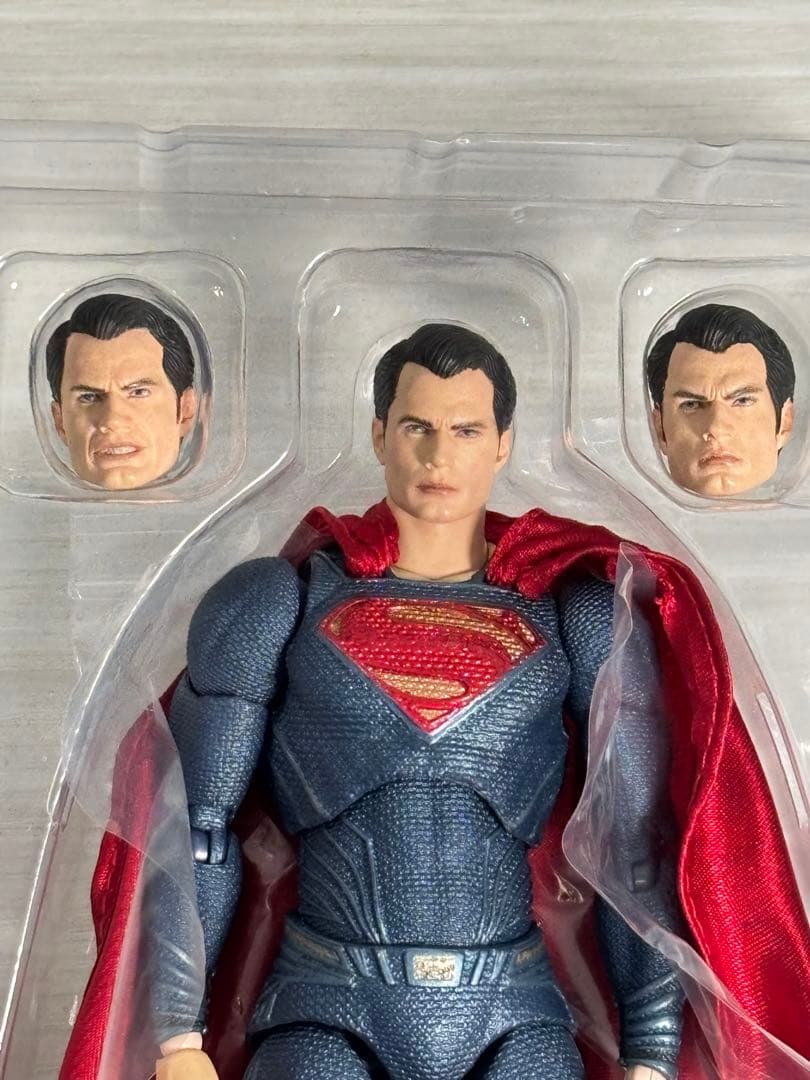 正規品 MAFEX スーパーマン フィギュア figure ジャスティスリーグ