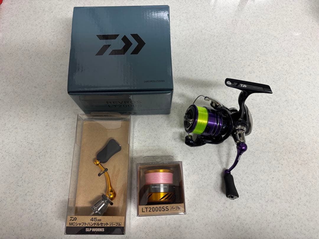 ダイワ　レブロスLT2000S カスタム　最終値下げ ダイワ レブロスLT2000S カスタム 最終値下げ - メルカリ