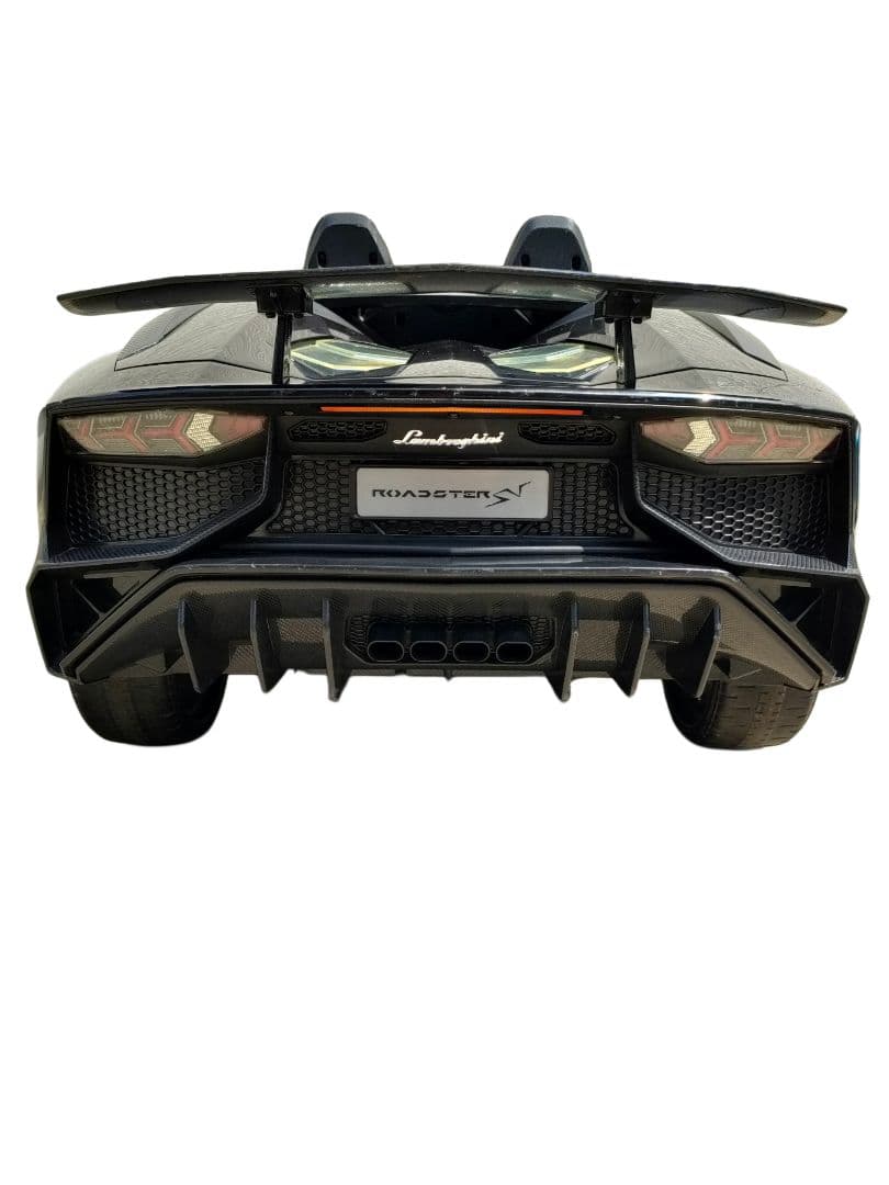 電動乗用玩具 ランボルギーニ アヴェンタドール SV ロードスター 子供用