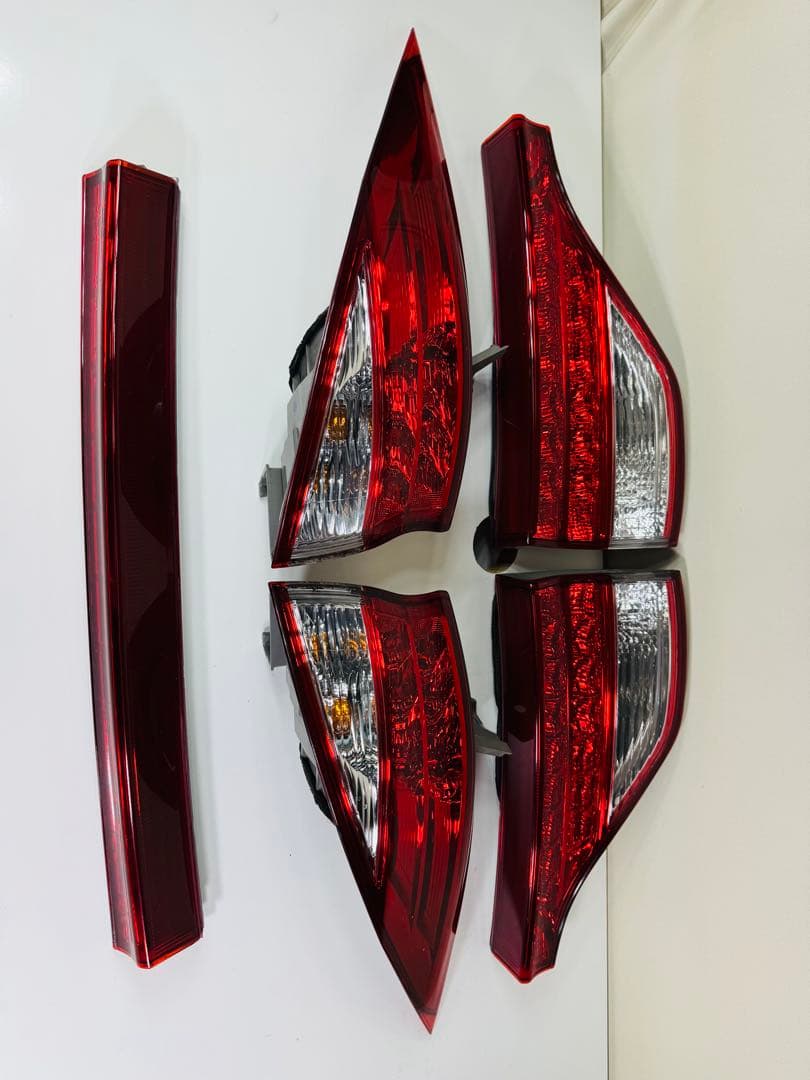 トヨタ 純正ACR50W ACR55W 50 エスティマ中期LED テールライト 50系/20系 エスティマ ファイバー LEDテールランプ 5ピースセット