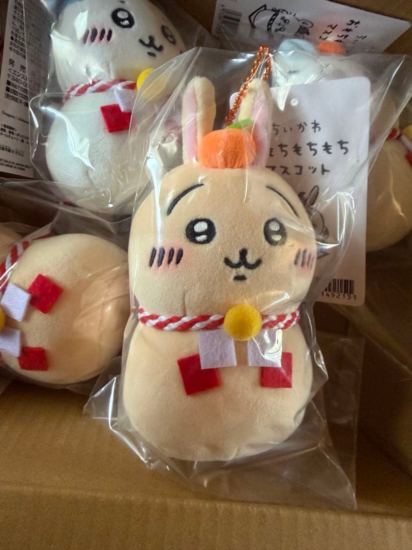 ちいかわ　おもちもちもちマスコット　郵便局　お正月　鏡餅　かがみもち6つセット