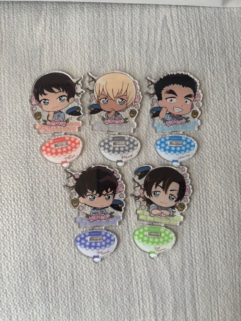 名探偵コナン　警察学校組　ちぢませ隊　アクリルスタンド　おすわりぬいぐるみ